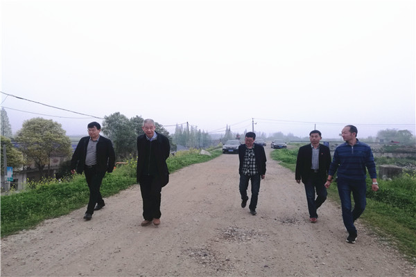 政协委员环洞庭湖实地踏察行动——大通湖区东洞庭湿地保护区踏察组